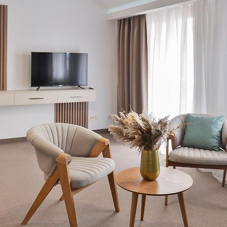 Magnolia Place Tivat Exterior photo