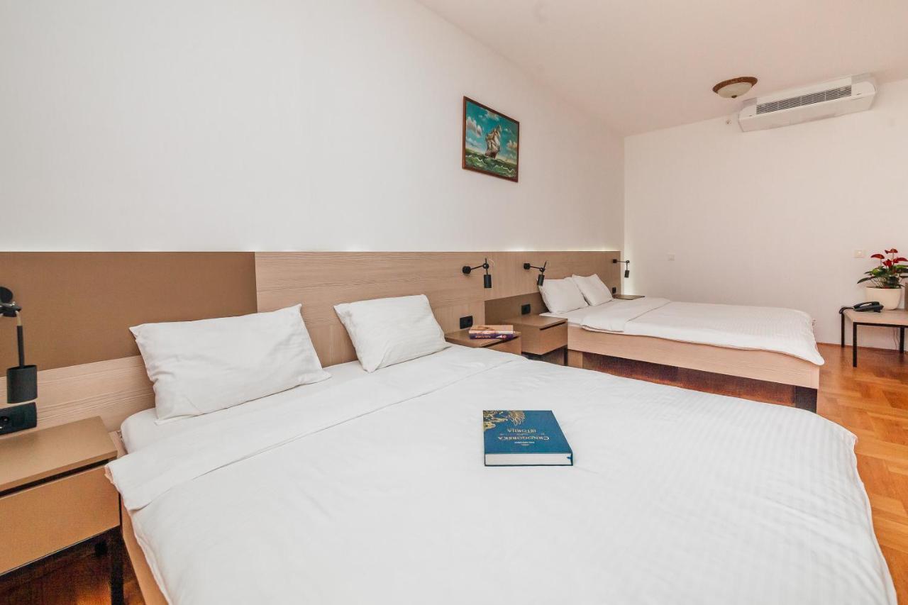 Magnolia Place Tivat Exterior photo