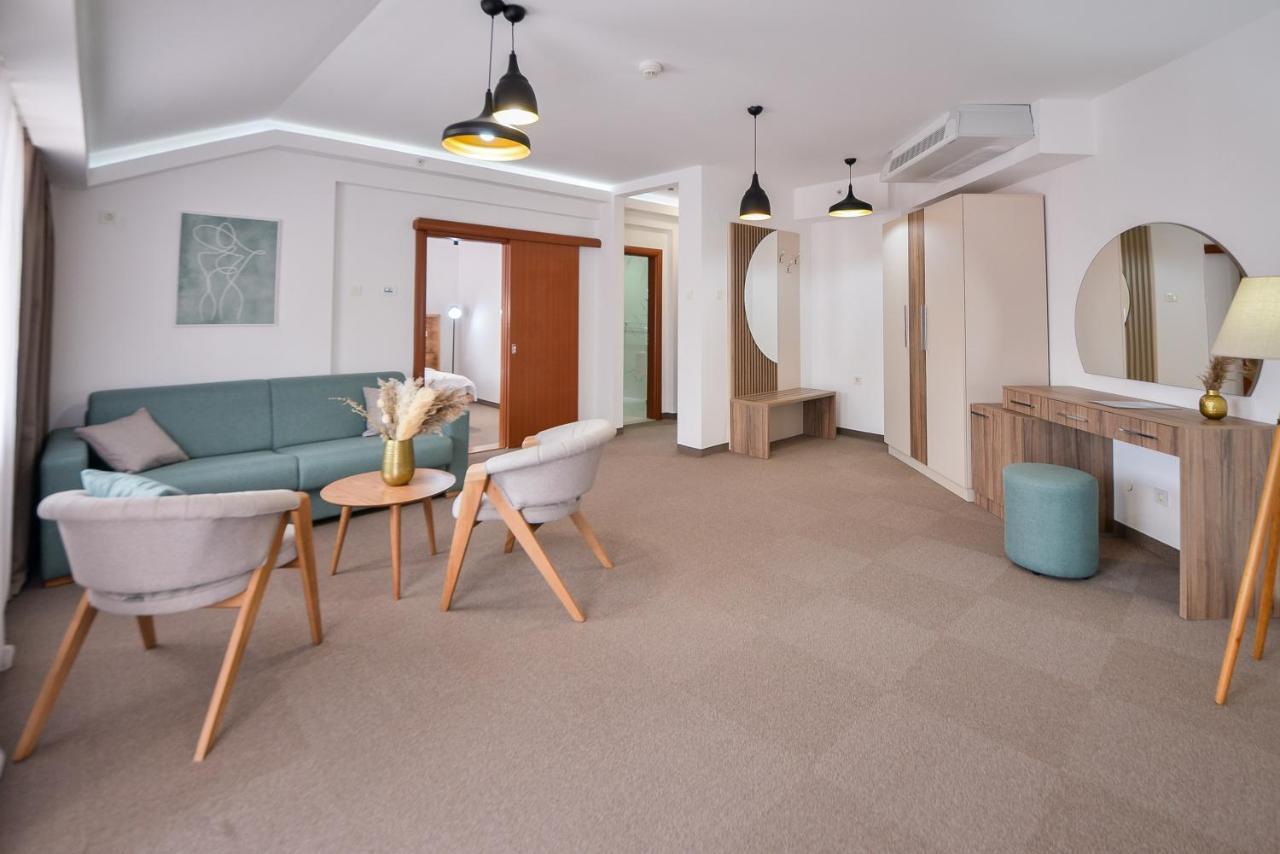 Magnolia Place Tivat Exterior photo