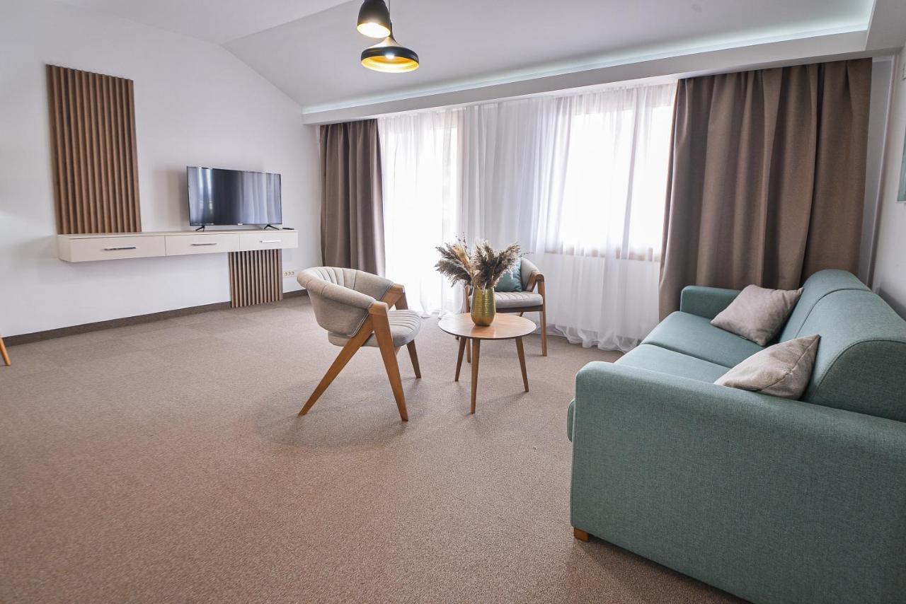 Magnolia Place Tivat Exterior photo