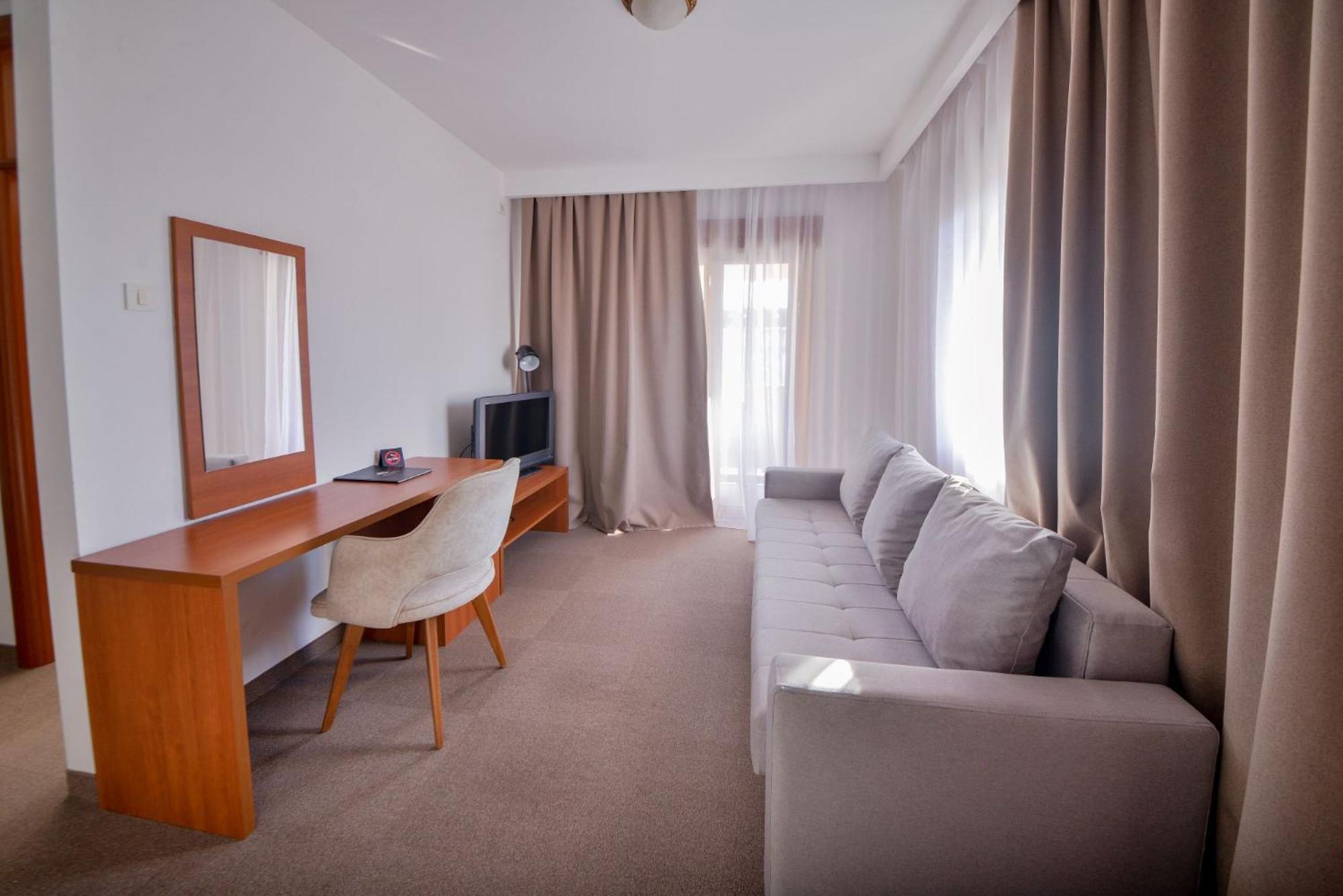 Magnolia Place Tivat Exterior photo