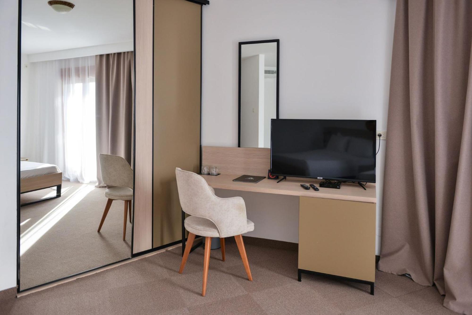 Magnolia Place Tivat Exterior photo